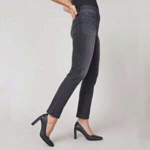 Spanx Straight Leg Jeans Pull On Vintage Black LP?
